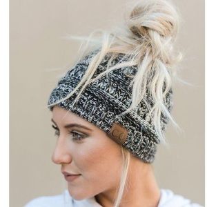 ❣️C.C Messy Bun Beanie Bundle (baby pink & tan)